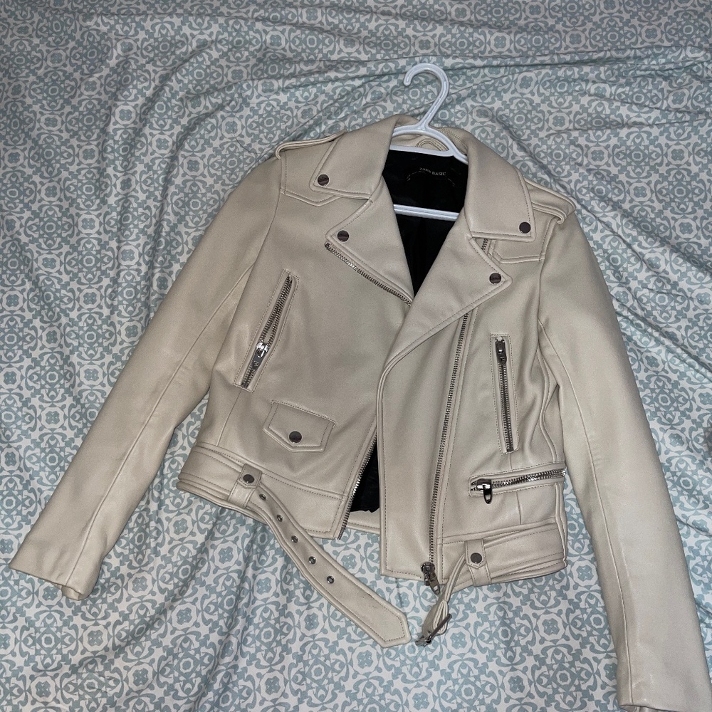 Zara off white leather jacket xs